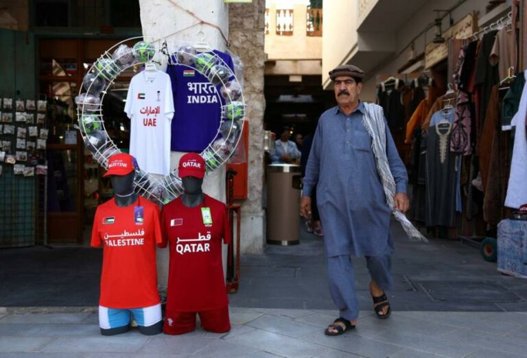 شاشات ضخمة في مهرجان الشيخ زايد لمشاهدة كأسي آسيا وإفريقيا