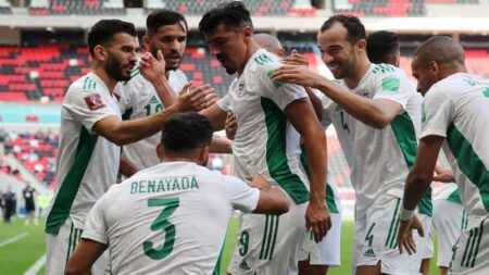 الجزائر والكاميرون لتفادي خروج مبكر محبط بكأس أمم إفريقيا