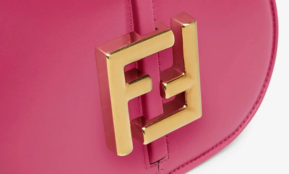 شعار «FENDI»