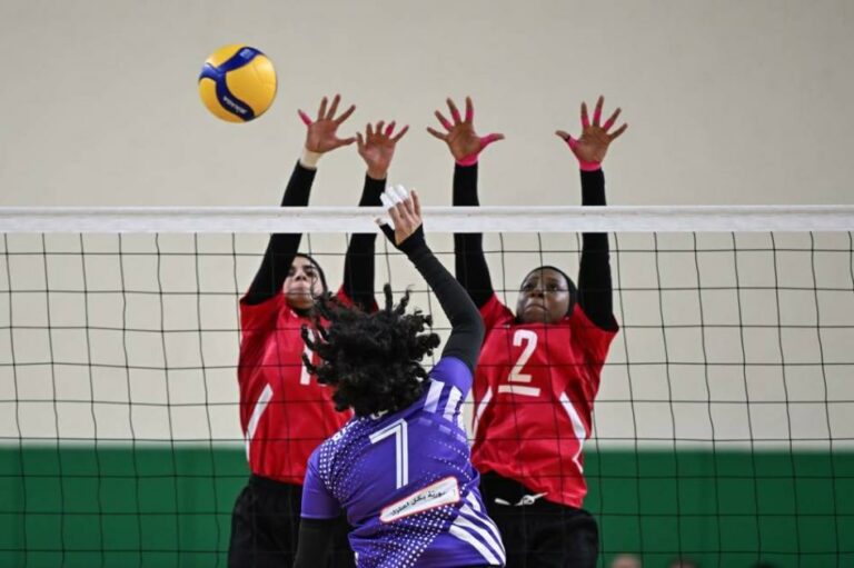 5 ميداليات إماراتية في منافسات مبارزة «عربية السيدات»