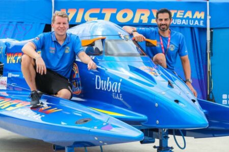 فيكتوري يجدد الثقة في ثنائي فورمولا1 الفهيم وستارك