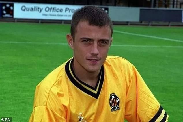 واعد ليفربول يعترف بتجارة المخدرات وغسل الأموال