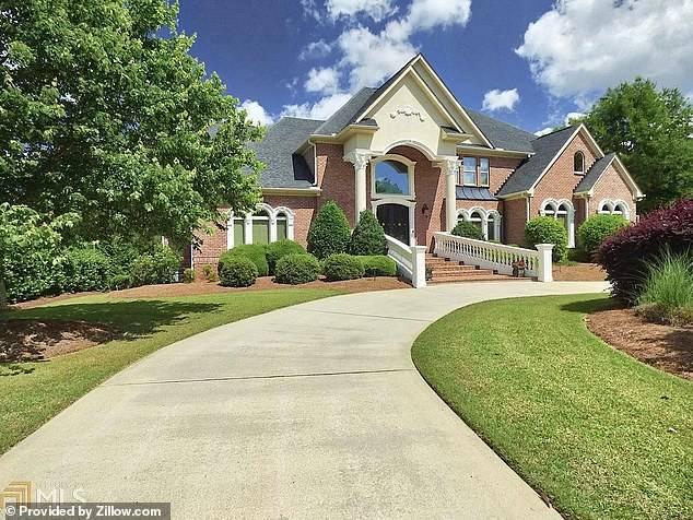 نصيحة شاكيل أونيل: لا تبق وحيداً في القصر