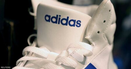 "كانييه ويست" يطيح بأديداس.. أول خسارة سنوية منذ 1992