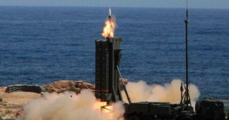 فرنسا تعتزم تزويد أوكرانيا بمركبات مدرعة قديمة