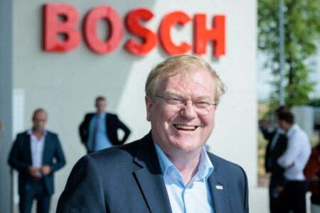 متى تتحول جميع السيارات في العالم إلى الكهرباء؟