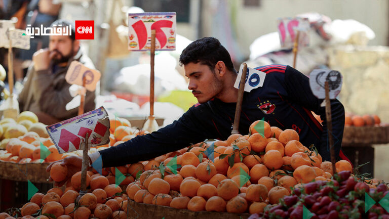 ارتفاع «البنزين» يؤرق المصريين من تفاقم أسعار الغذاء.. والسيسي يطالب حكومته بالتدخل
