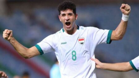 العراقي لاوندي يتعرض لإصابة خطيرة بالرأس