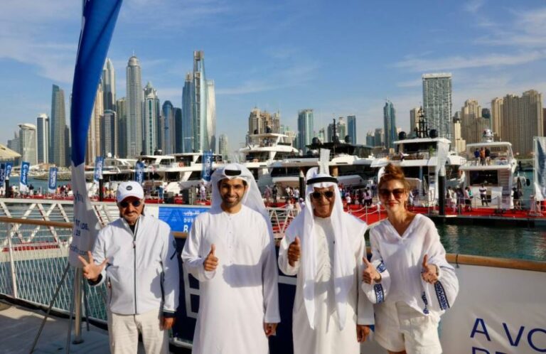 «العالمي للقوارب» يمدد الشراكة مع «دبي هاربر»