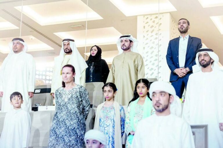 حمدان بن مبارك يشهد مباراة الإمارات واليمن