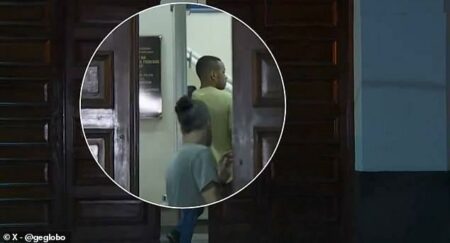 نجم البرازيل في زنزانة صغيرة قبل السجن رقم 2