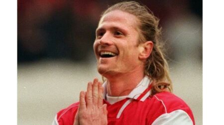 ممثلة وراء انتقال نجم فرنسي لبرشلونة