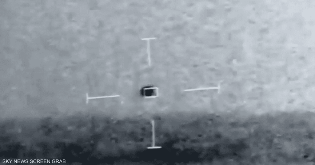 "جسم طائر من الفضاء".. ما حقيقة الفيديو المنتشر؟