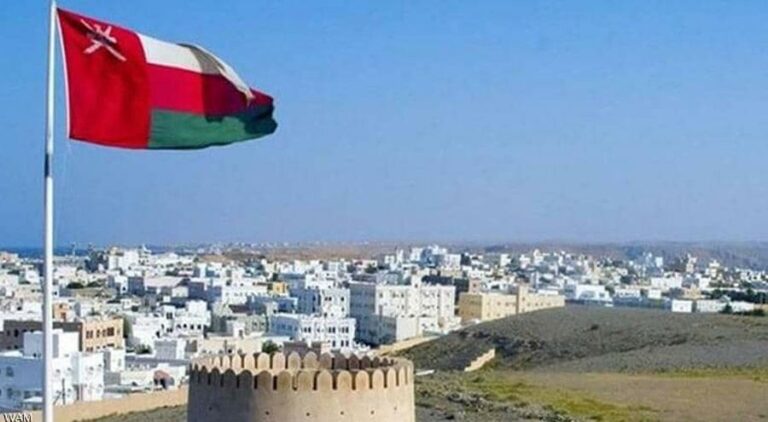 سلطنة عُمان تدعو إلى ضبط النفس لتجنيب المنطقة وشعوبها مخاطر الحروب