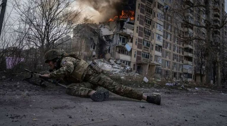 صحيفة أمريكية تتوقع هزيمة أوكرانيا قريباً