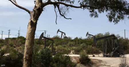 أسعار النفط ترتفع في أسبوع وسط آمال في تحسن الطلب العالمي