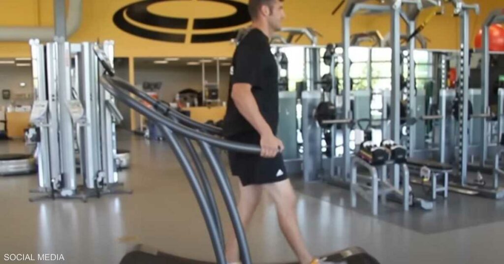 "المشي للخلف".. الرياضة المفيدة التي لا تمارسها