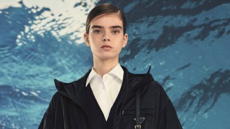 حقائب Prada Re-Nylon تجمع المجد من أطرافه