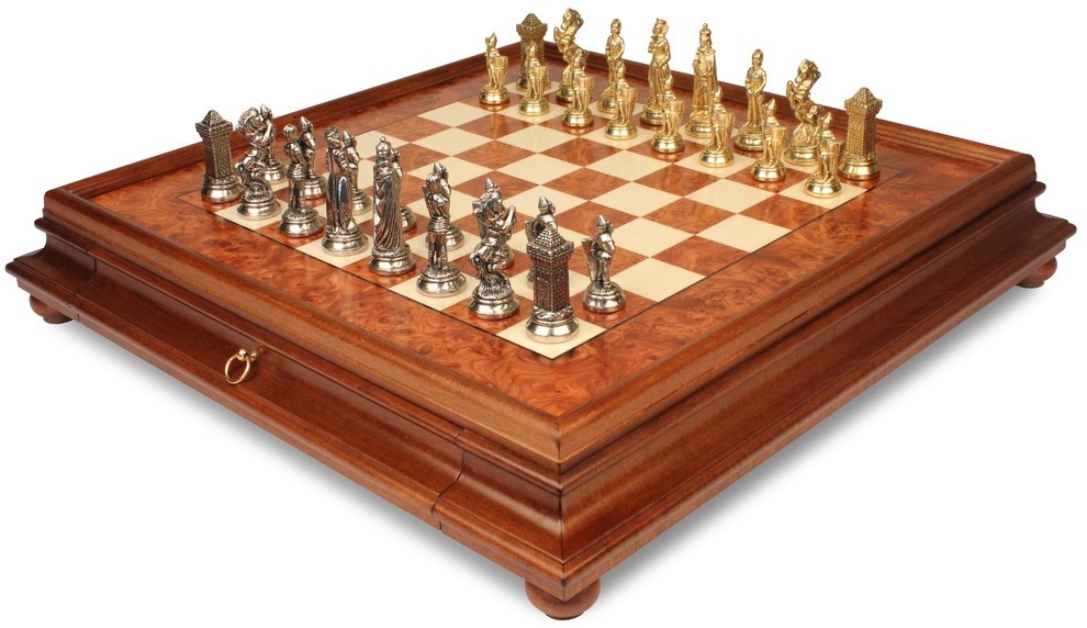 لوح شطرنج فاخر من علامة Italfama الإيطالية
