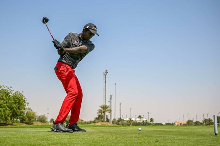 50 لاعباً ولاعبة في بطولة «وسام الاستحقاق» للجولف