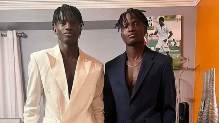 تعرف إلى قصة التوأم الذي تبادل اللعب في 5 مباريات