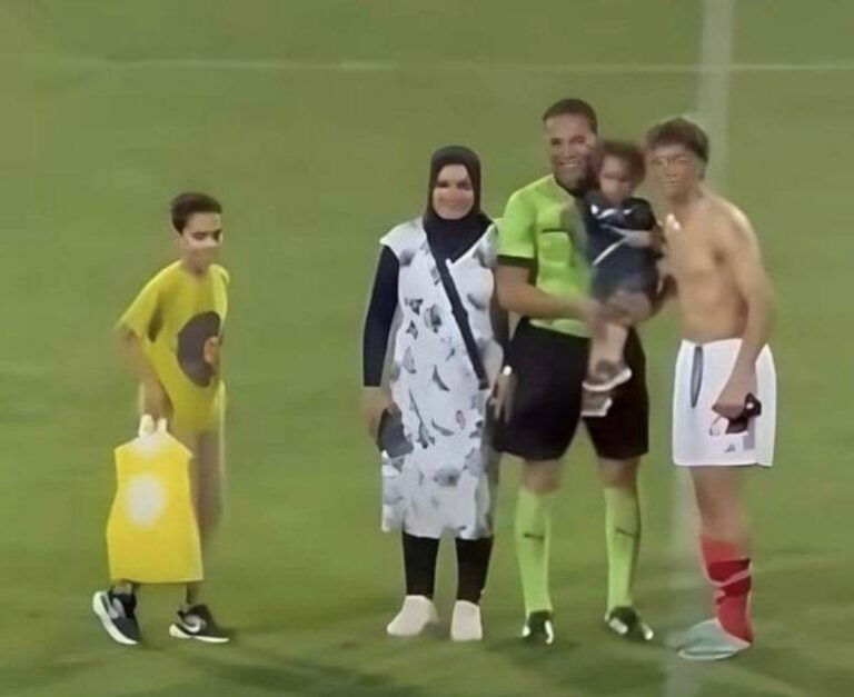 بسبب إمام عاشور.. إحالة حكم مباراة الأهلي وفاركو بالدوري المصري للتحقيق