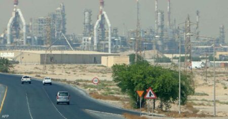 الكويت تعلن عن كشف نفطي ضخم باحتياطات تتجاوز 3 مليارات برميل