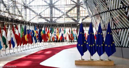 كيف يتعامل القادة الأوروبيون مع أزمة الديون؟