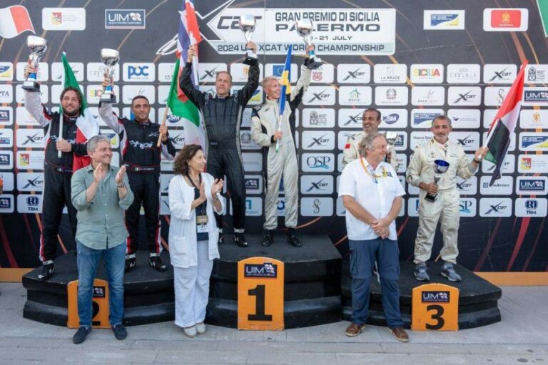 تتويج «سويكات» يشعل صراع مونديال زوارق «إكس كات»