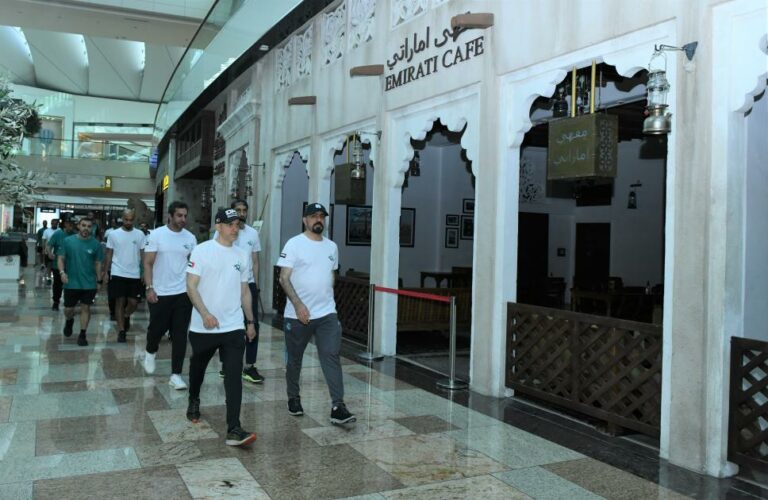 العبيدلي يشهد«أربعاء العافية» لموظفي شرطة دبي