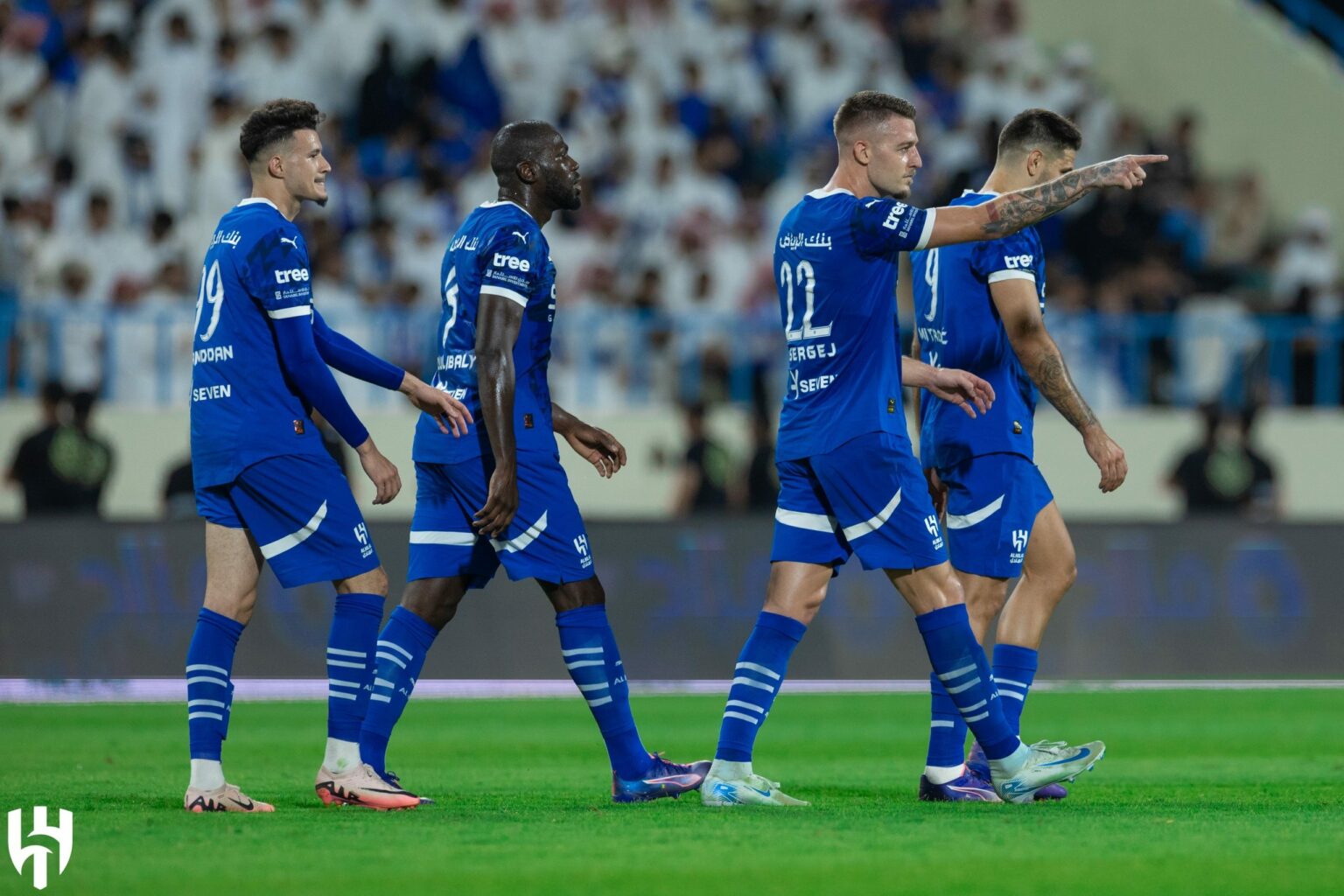 الجولة 12 من دوري روشن: ديربي القصيم والسباق على القمة بين الشباب والهلال