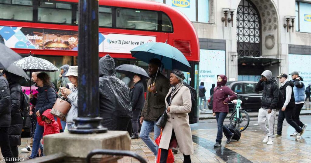 الاقتصاد البريطاني ينكمش بشكل غير متوقع في أكتوبر