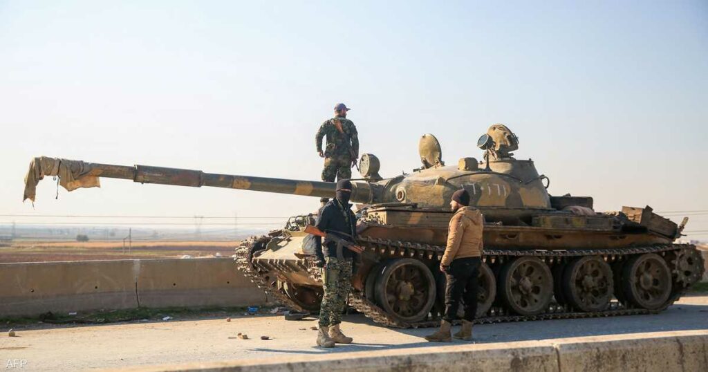 بعد حماة.. الفصائل المسلحة تسيطر على مدينة سورية جديدة