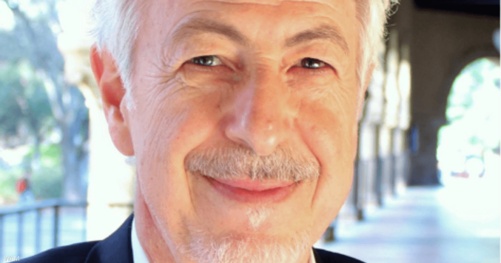 محمد بن راشد يهنئ السوري أسامة خطيب الفائز بـ"نوابغ العرب"