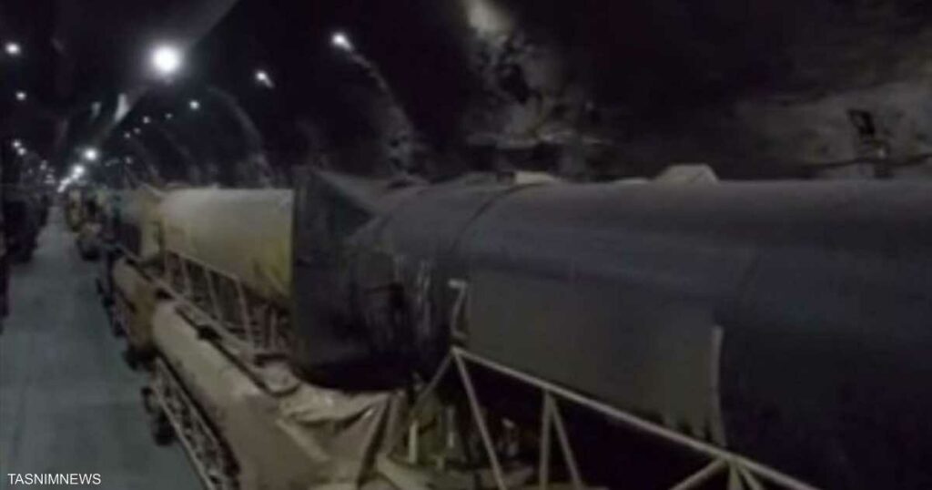 فيديو.. إيران تزيح الستار عن قاعدة صاروخية تحت الأرض