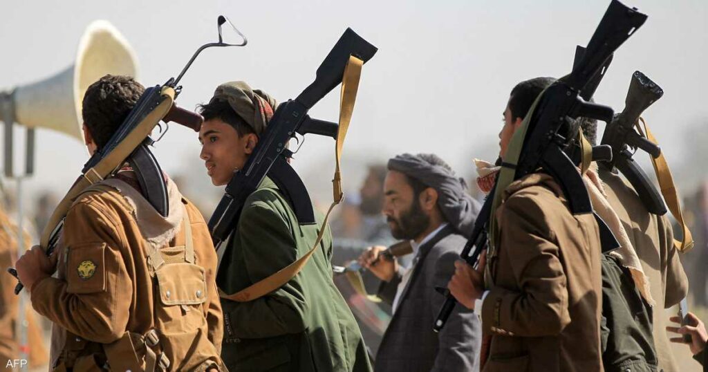 "منظمة إرهابية أجنبية".. ماذا يعني تصنيف ترامب للحوثيين؟