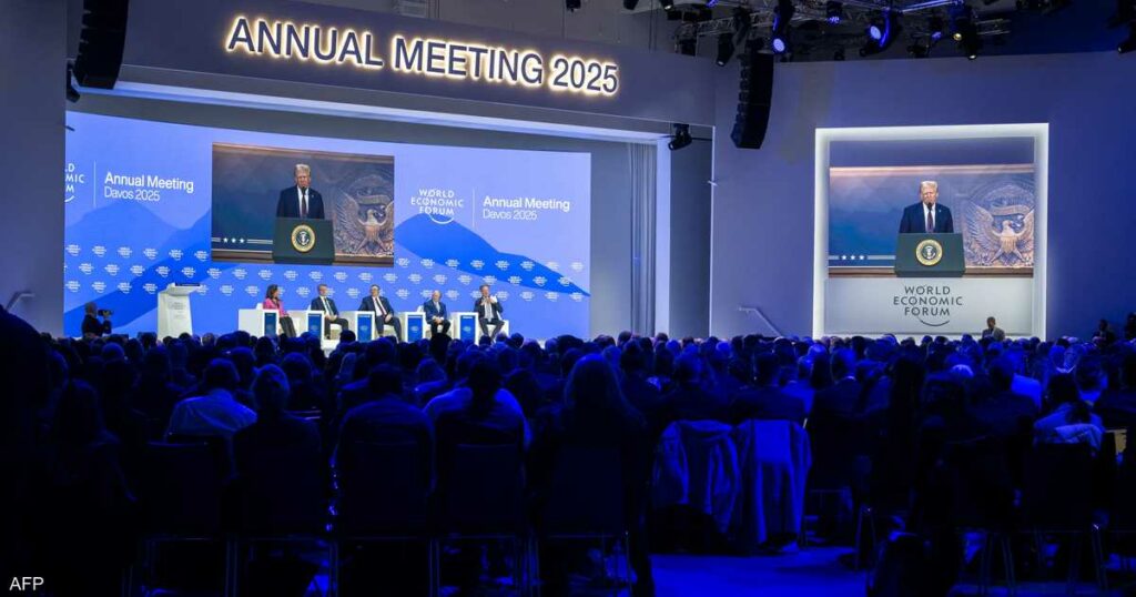 في دافوس.. ترامب يدعو لخفض أسعار النفط والفائدة