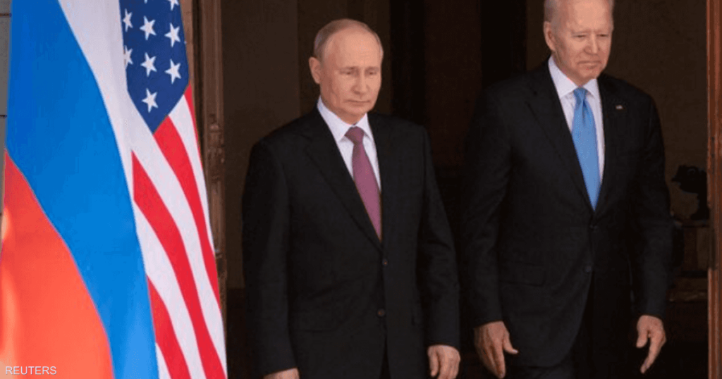 صحفي أميركي يثير زوبعة بعد حديثه عن مخطط بايدن لاغتيال بوتين