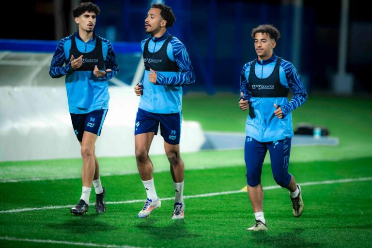 الفتح يواصل استعداداته لمواجهة القادسية في الأحساء