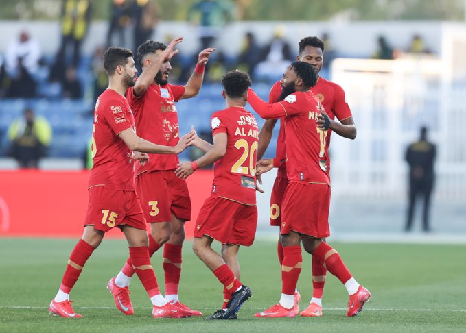 ضمك يفوز على الاتحاد في الوقت القاتل بثنائية نكودو