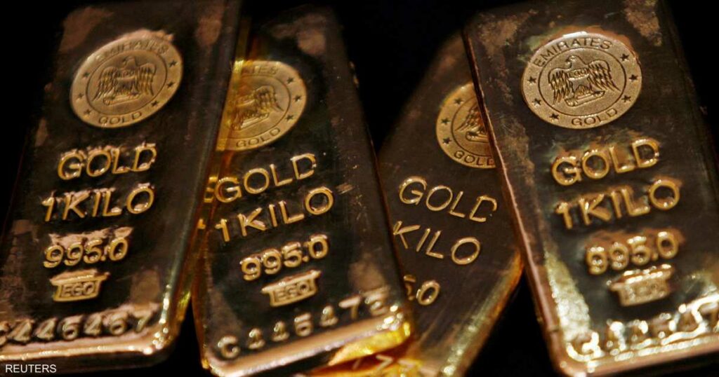 الذهب يحلق عاليا.. هل يصل قريبا إلى 3000 دولار؟