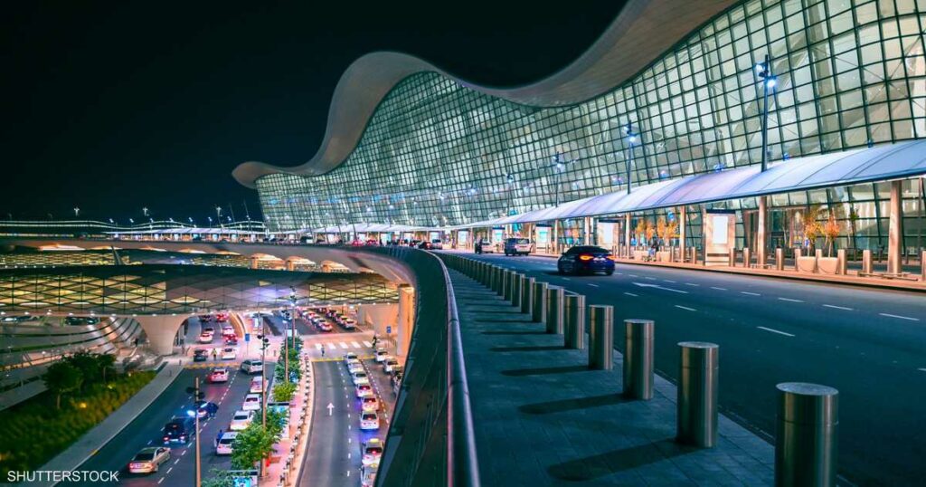 الإمارات تحقق أداء قياسيا في حركة المسافرين جوا في 2024