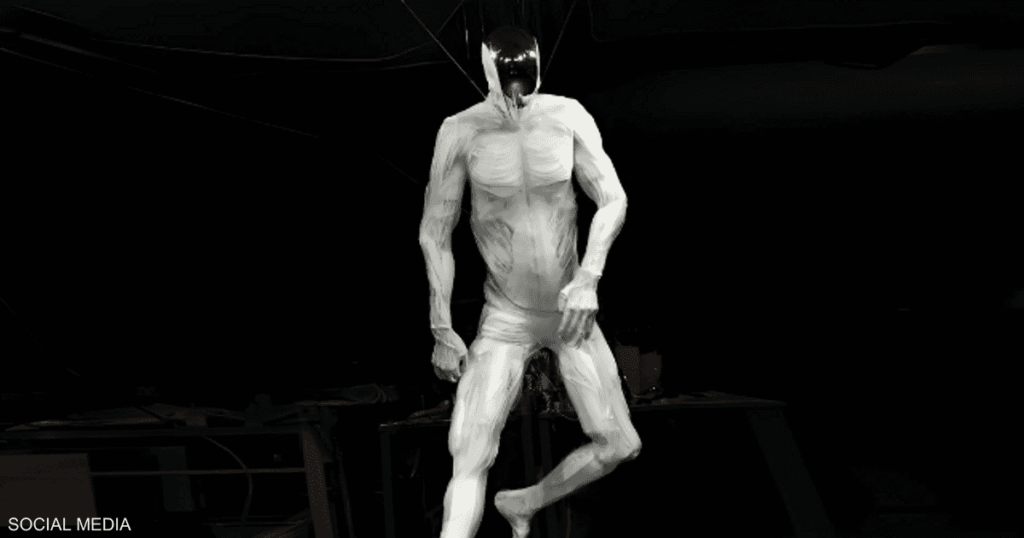 فيديو.. روبوت يشبه الإنسان بشكل مخيف وقد ينزف حتى الموت