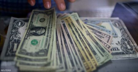 الدولار الأميركي في أول 100 يوم من إدارة ترامب