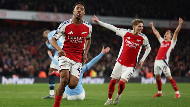 أرسنال يكتسح مانشستر سيتي بخماسية ويشعل صراع القمة في الدوري الإنجليزي