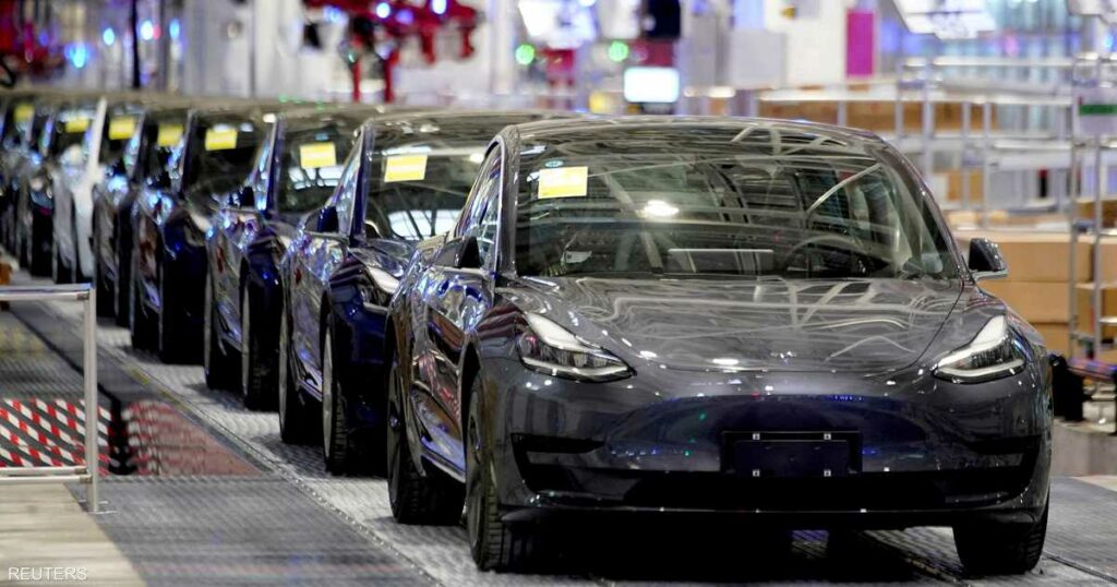 تسلا في مرمى النيران.. سياسات ترامب قد تضر بأعمالها عالميًا