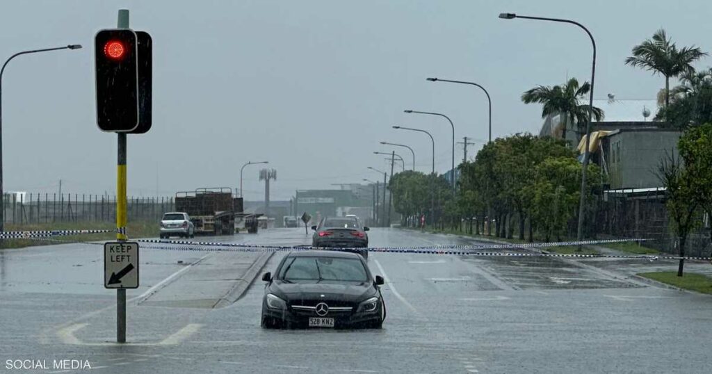 أستراليا.. 120 ألف منزل لا تزال في ظلام بسبب الإعصار