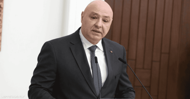 رئيس لبنان يحدد "شرطا وحيدا" لتنفيذ حصر السلاح