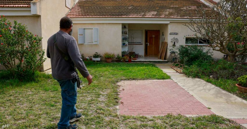 طائرة إسرائيلية تسقط قنبلة قرب مستوطنة بالخطأ