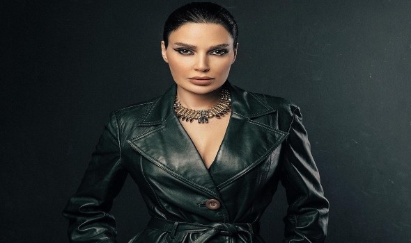 اختيار فساتين السهرة والملابس الرسمية على طريقة سيرين عبد النور اختيار فساتين السهرة والملابس الرسمية على طريقة سيرين عبد النور